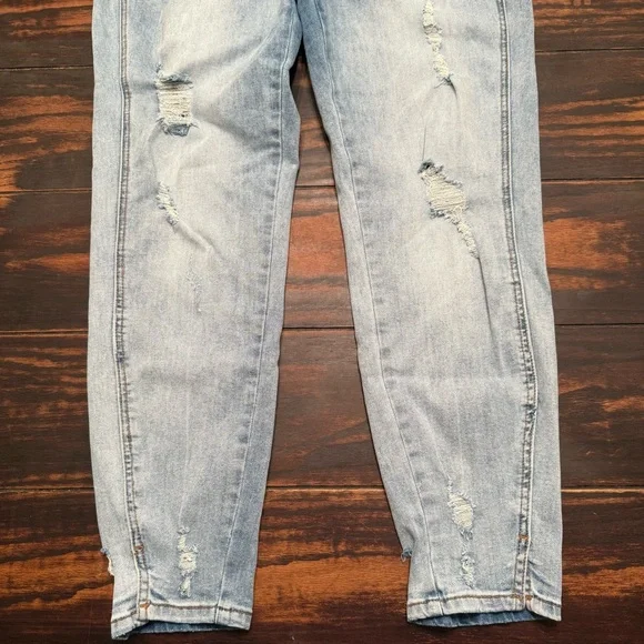 KanCan Light Wash Skinny Jeans - Picture 2 of 6